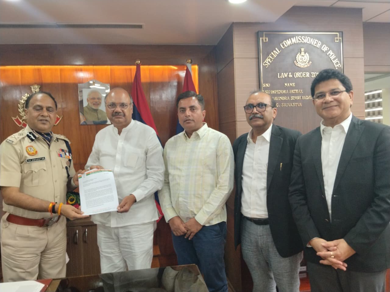 नितिन नवीन की उल्टे झंडे वाली तस्वीर फर्ज़ी होने का दावा, दिल्ली BJP ने पुलिस को दी शिकायत