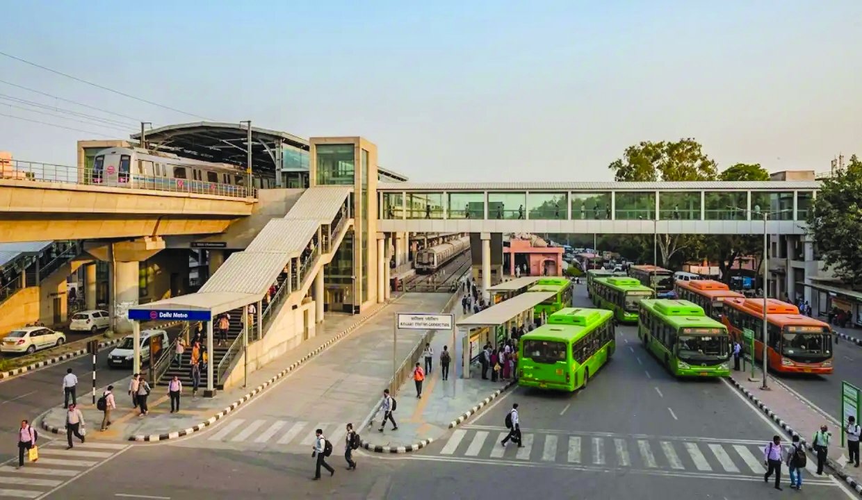 दिल्ली मास्टर प्लान 2047: मेट्रो, बस, ट्रेन अब एक ही छत के नीचे, जानें कहां बनेंगे नए ट्रांसपोर्ट हब