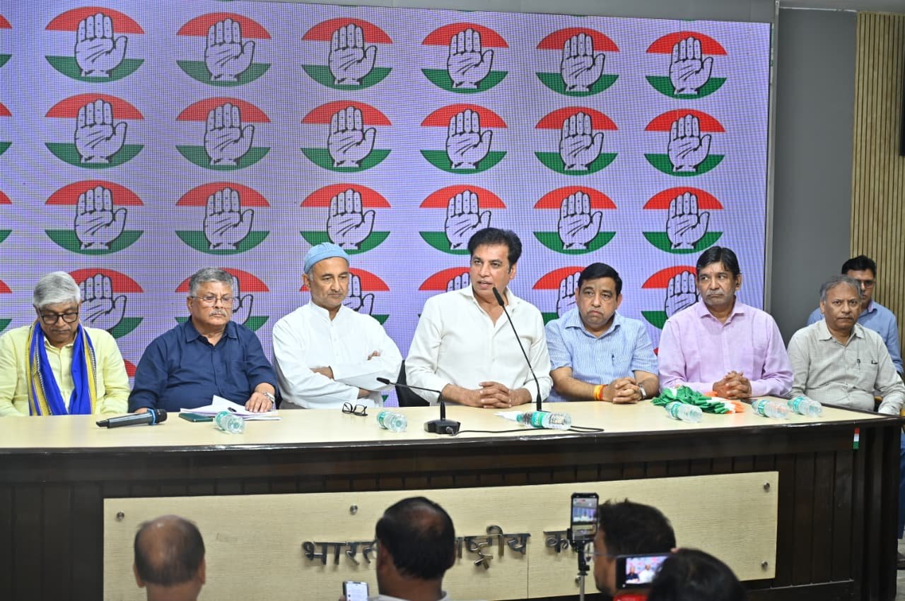 duta-president-aditya-narayan-mishra-joins-congress.jpg